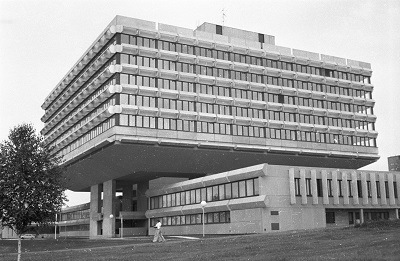 Architektonické ikony Prahy 6 postavené za minulého režimu 1 Architektonické ikony Prahy 6 postavené za minulého režimu - 14 17 541164ef4684c 0814 koospol small