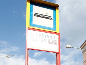 Tramvajová zastávka U Kaštanu: Jistě, paní starostko! 1 Tramvajová zastávka U Kaštanu: Jistě, paní starostko! - 9 10 54116237273f0 0831 kastan