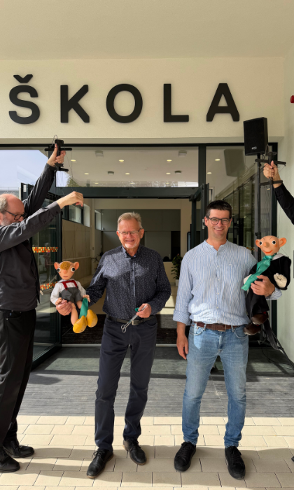 Školství je naší prioritou: Na Praze 6 jsme otevřeli novou energeticky úspornou školu a školku inspirovanou Skandinávií 7 Školství je naší prioritou: Na Praze 6 jsme otevřeli novou energeticky úspornou školu a školku inspirovanou Skandinávií - zdenek horanek petr prokop zskocinka